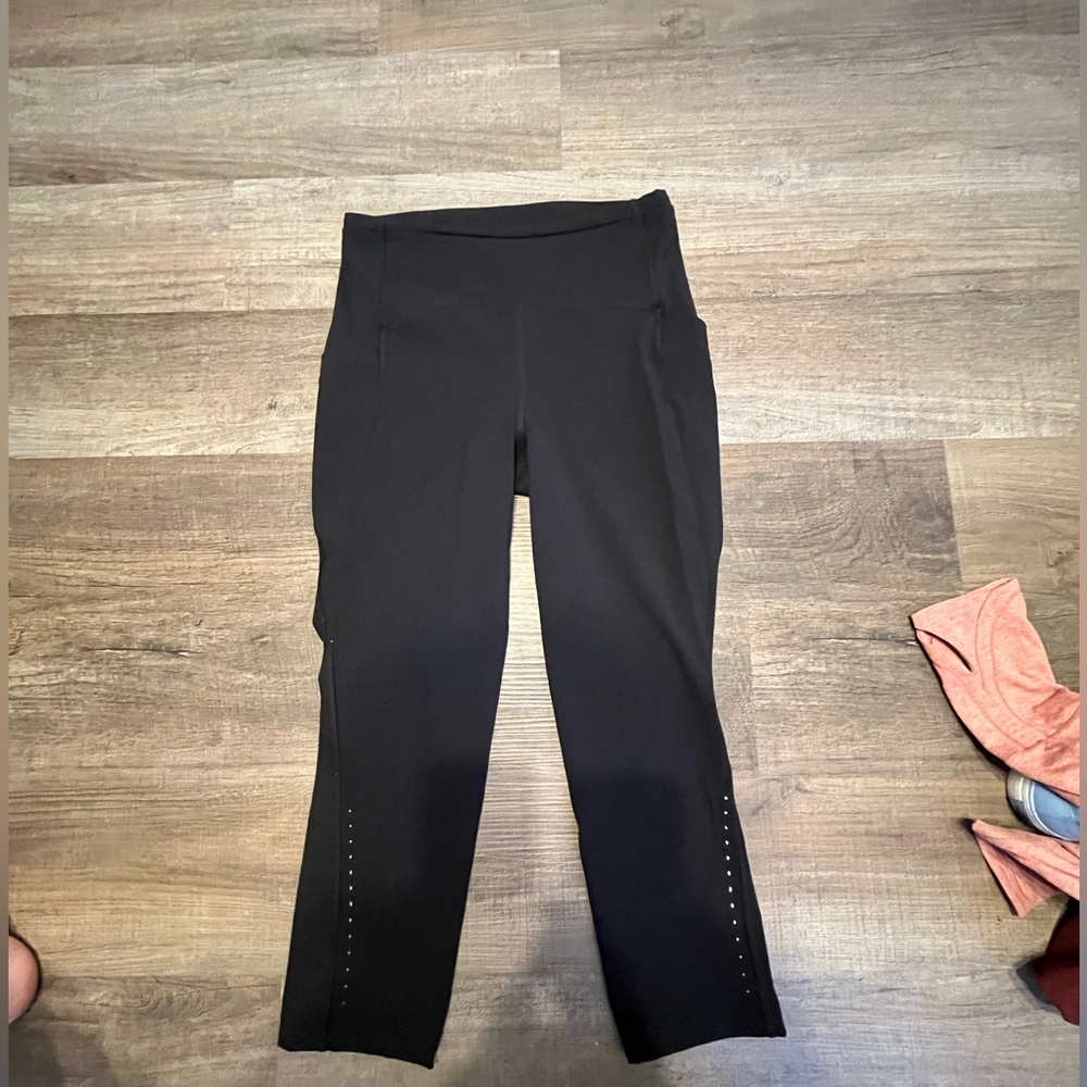 Lululemon size 4 leggings